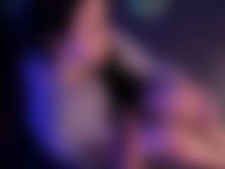Live cam show with Ms-mary-lori - Public Curvy on chickslive.net