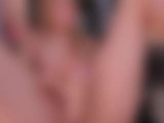 Live cam show with TiffannySins - Camel Toe on Camsoda