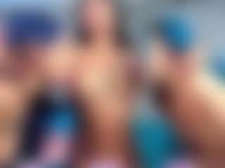 Rubi-18's Live Sex Cam Show