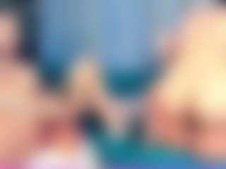 Rubi-18's Live Sex Cam Show