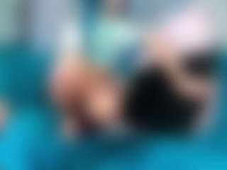 Rubi-18's Live Sex Cam Show