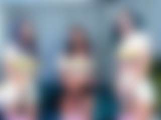Rubi-18's Live Sex Cam Show