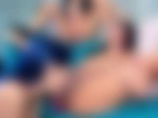 Rubi-18's Live Sex Cam Show