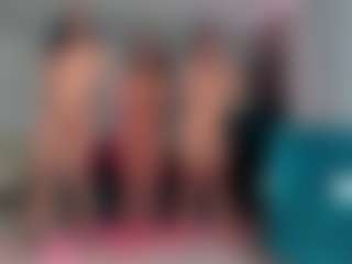 Rubi-18's Live Sex Cam Show