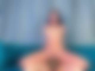 Rubi-18's Live Sex Cam Show
