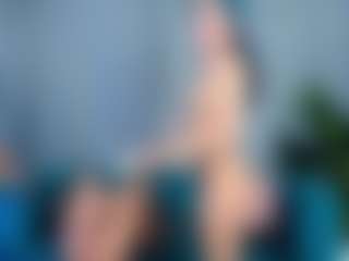 Rubi-18's Live Sex Cam Show