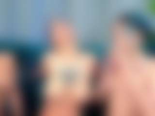 Rubi-18's Live Sex Cam Show