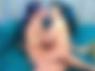 Rubi-18's Live Sex Cam Show