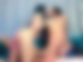 Rubi-18's Live Sex Cam Show