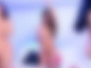 Rubi-18's Live Sex Cam Show