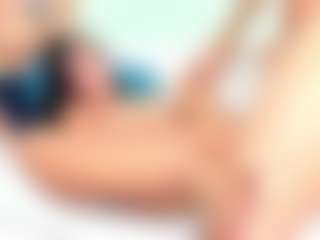 Rubi-18's Live Sex Cam Show