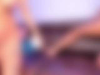 Rubi-18's Live Sex Cam Show