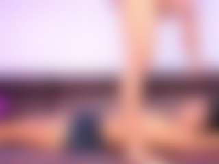 Spettacolo in cam dal vivo con Rubi-18 - HD su Camsoda