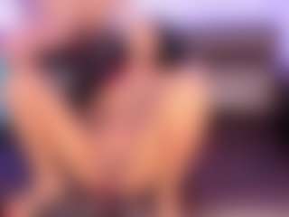 Rubi-18's Live Sex Cam Show