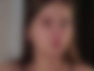 Live cam show with KatrinaBellman - Facial on Hubzter Live