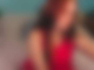 Live cam show with Alis - Dildo Or Vibrator on Milfs Live