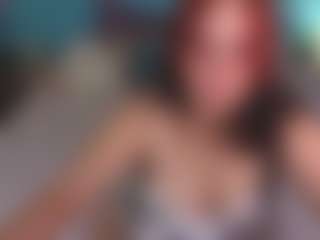Live cam show with Alis - Full Nudity on CamClone