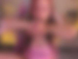 Live cam show with Alis - Green Eyes on googirlz