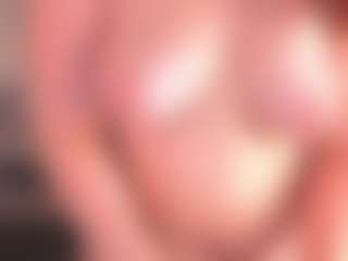 Live cam show with Alis - Green Eyes on dropp.cam