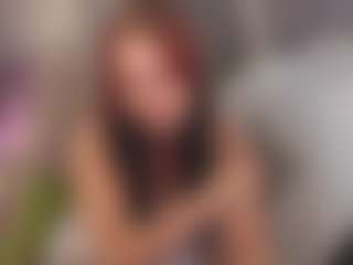 Live cam show with Alis - Normal on live.xheat.ai