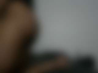 Live cam show with Cocolefeme - Foot Fetish on luckytryst.com