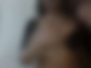 Live cam show with Cocolefeme - Wet on AdultVida.com