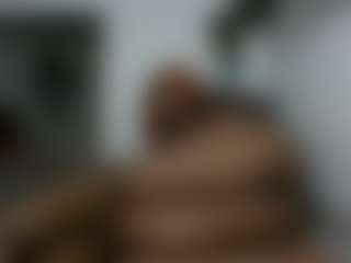 Live cam show with Cocolefeme - Big Tits on Gym Cam Girls