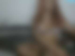 Live cam show with Cocolefeme - Facial Piercings on Dolls Live