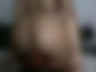Live cam show with Cocolefeme - Ass Clapping on TottyGirls