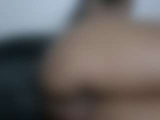 Live cam show with Cocolefeme - Fuck Machine on Pornisteam.com