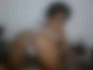 Live cam show with Cocolefeme - Erotic Dance on madthumbs