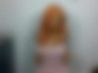 Live cam show with Cocolefeme - Shaved Pussy Curvy on CamClone