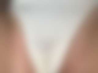 Live cam show with MargWise - Mobile Young Adult on Camsoda