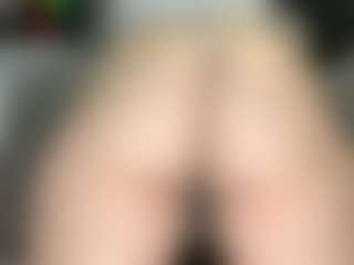 Live cam show with MargWise - Body Massage on Camsoda