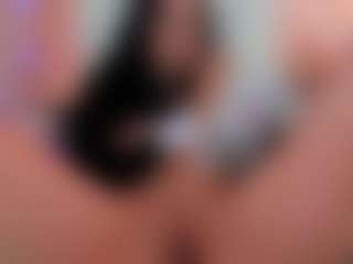 Live cam show with Miss-Nii - Tiny on googirlz