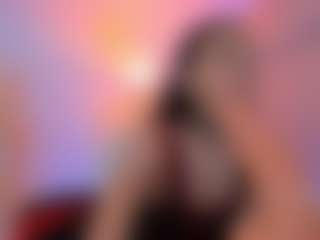 Live cam show with Miss-Nii - Ride on crypto-cams