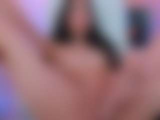 Live cam show with Miss-Nii - Small Tits on StripNow