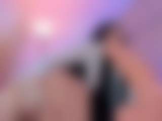 Live cam show with Miss-Nii - Tiny on Milfs Live
