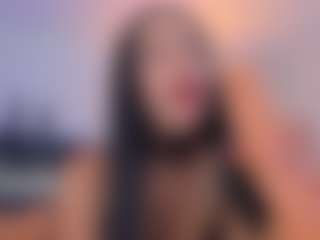 Live cam show with Miss-Nii - Squirt on Latina Girls
