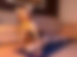 NaomiFoxy's Live Sex Cam Show