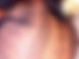 Live cam show with kimmie-laurence - Natural on Livezox