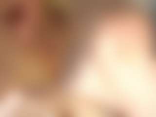 Live cam show with LillianWeal - Blue Eyes on Milfs Live