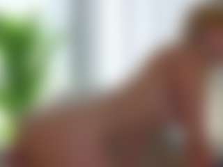 Live cam show with LillianWeal - Normal on MyBangCams
