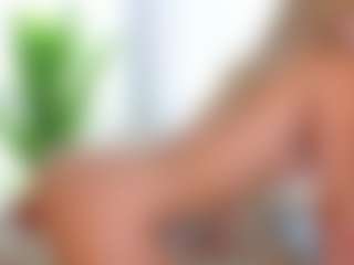 Live cam show with LillianWeal - Normal on Pornisteam.com