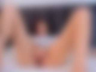 Live cam show with CristalFoxy - Butt Plug on SxyPornLive