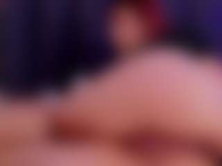 Live cam show with CristalFoxy - Striptease on StripNow