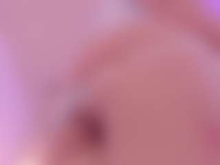 Live cam show with CristalFoxy - Brown Hair on Mixed Magazine Live