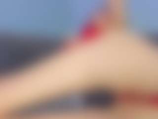 Live cam show with CristalFoxy - Ahegao on x69.live