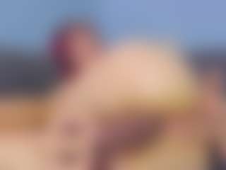 Live cam show with CristalFoxy - Skinny on dropp.cam