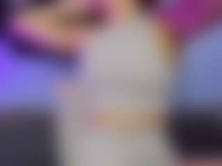 Live cam show with CristalFoxy - Oil on TottyGirls